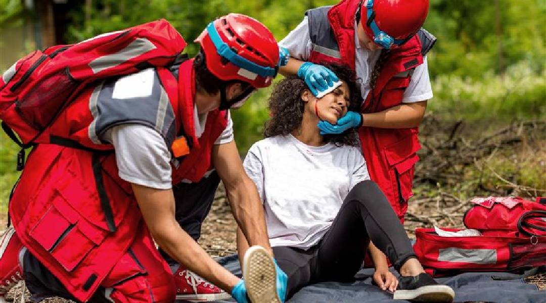 Master First Aid: WFA Course & Wilderness Medical Training